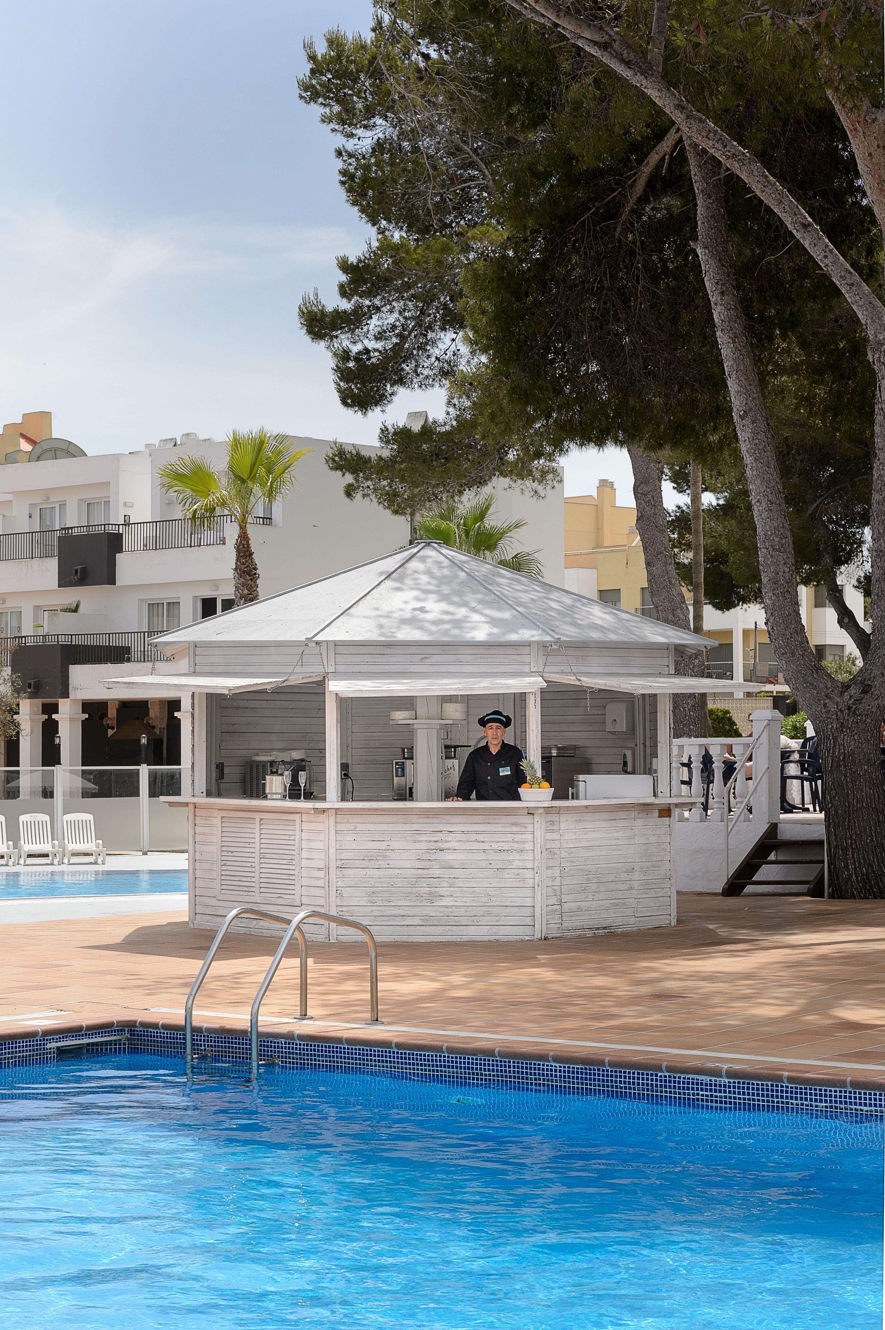 Apartamentos Vibra Riviera San Antonio  Exterior photo